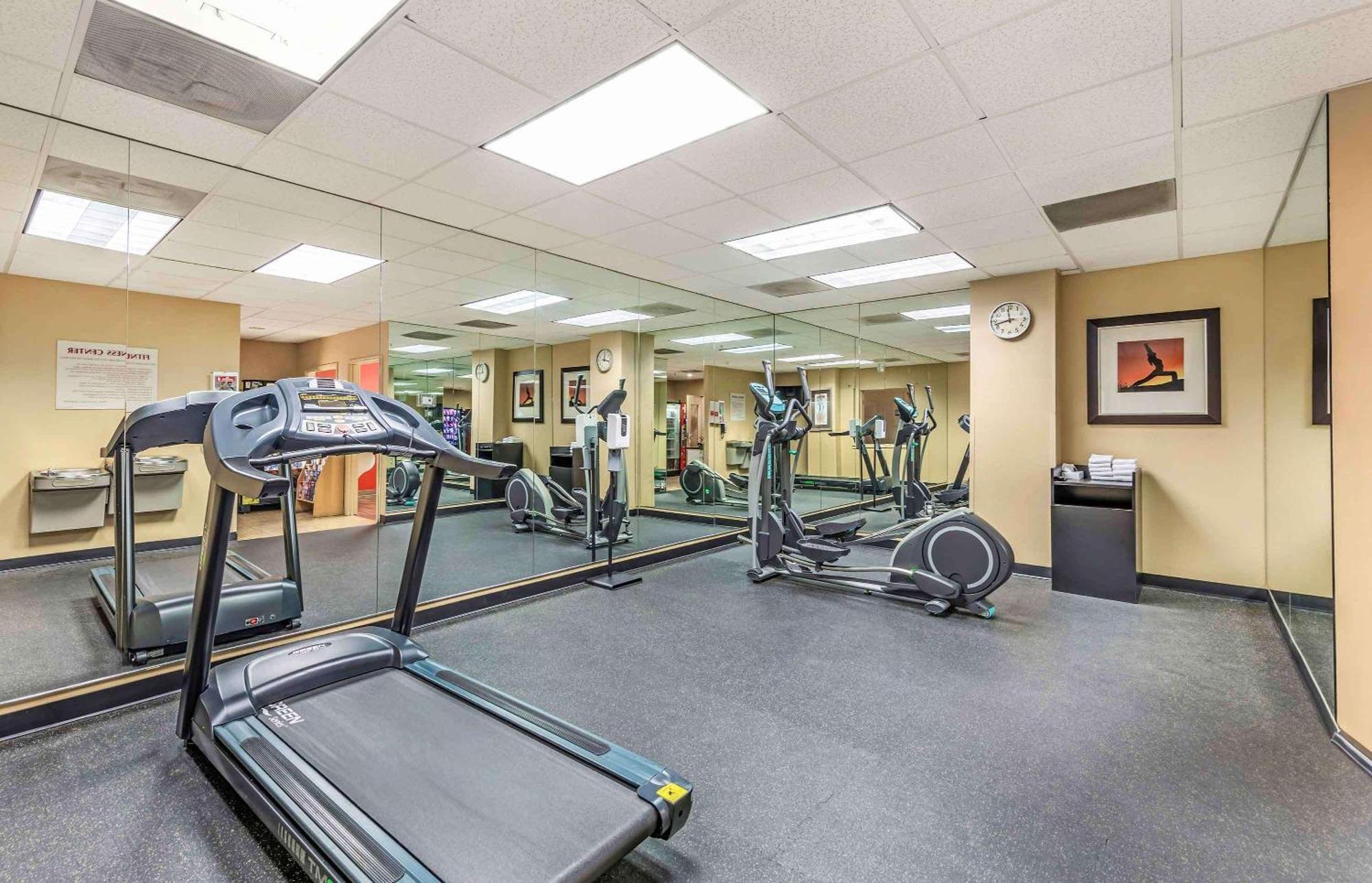 Extended Stay America Suites - Bakersfield - Chester Lane Esterno foto